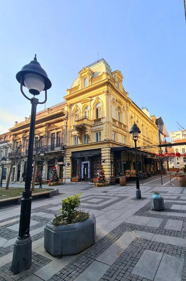 Natali Luxury Suites Belgrad Exterior foto