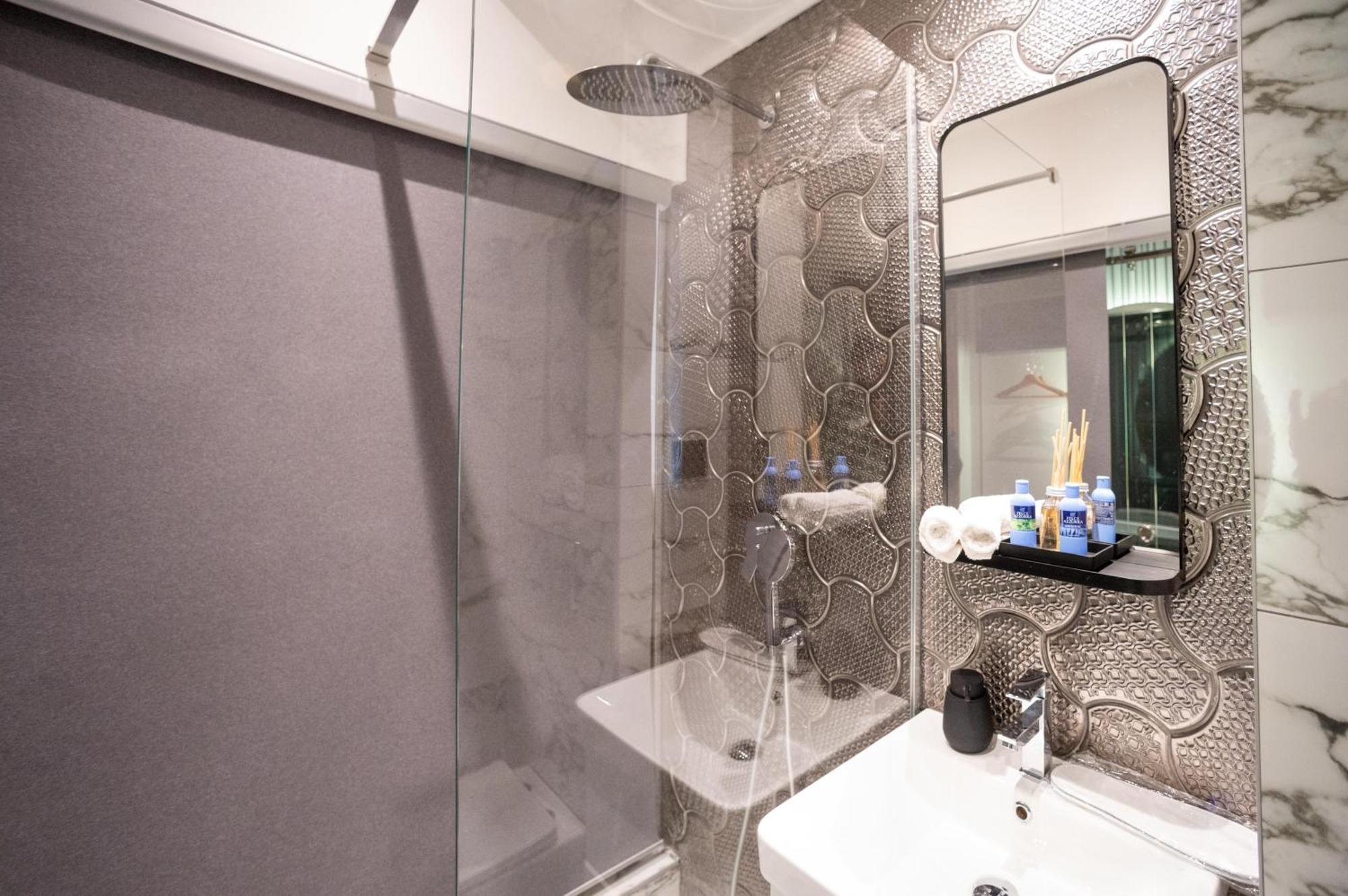 Natali Luxury Suites Belgrad Zimmer foto