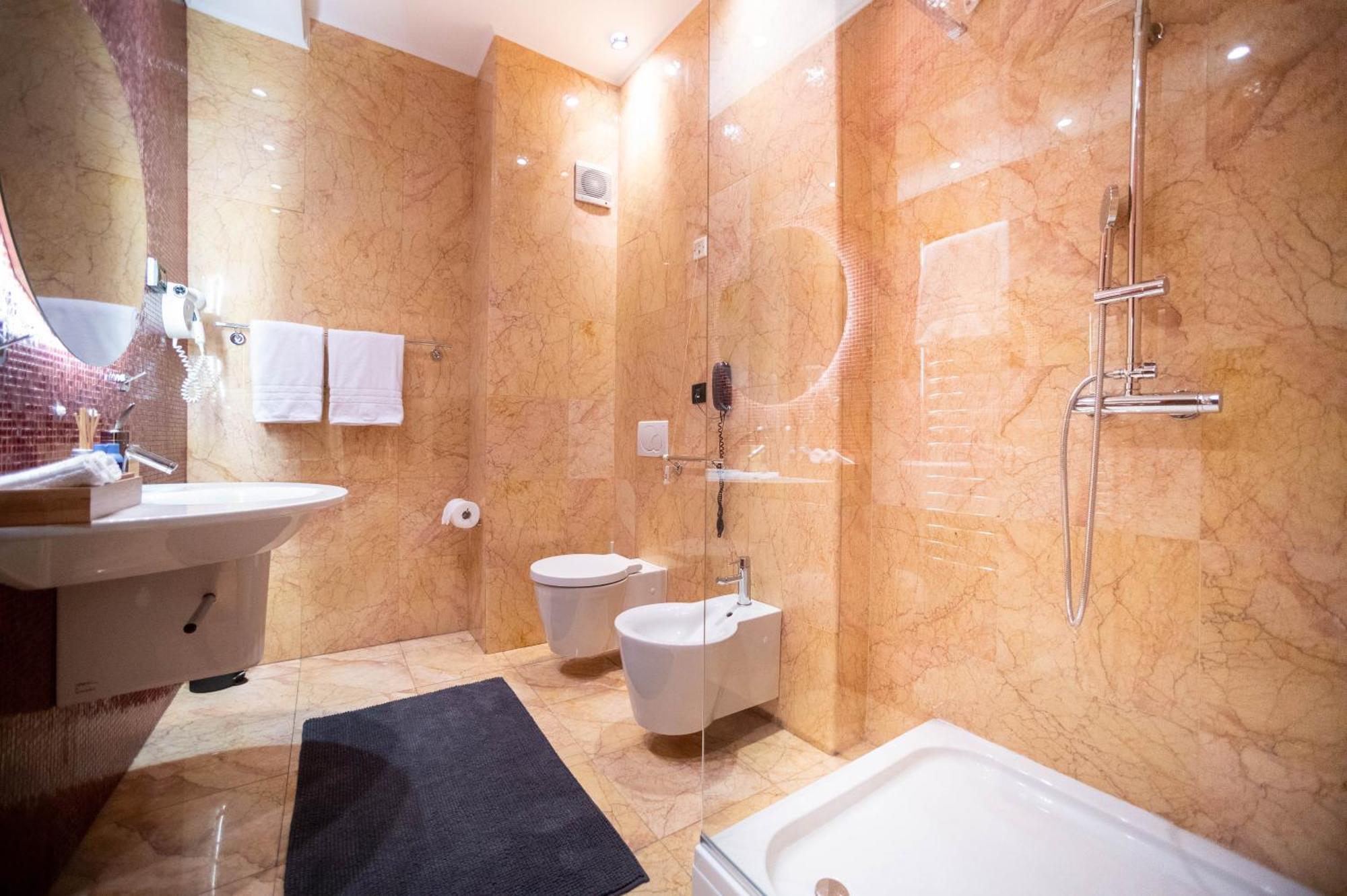Natali Luxury Suites Belgrad Zimmer foto